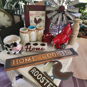 Red Rooster Kitchen Decor Set